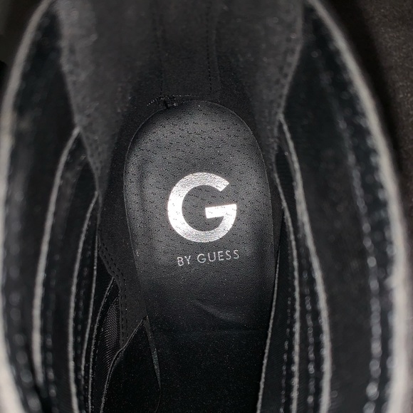 Guess Booties - Picture 5 of 6